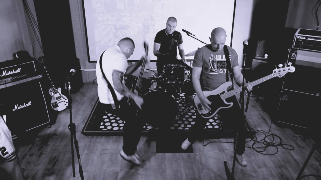 Pleasure Trap (Punk Rock/Oi) - Karton Zine